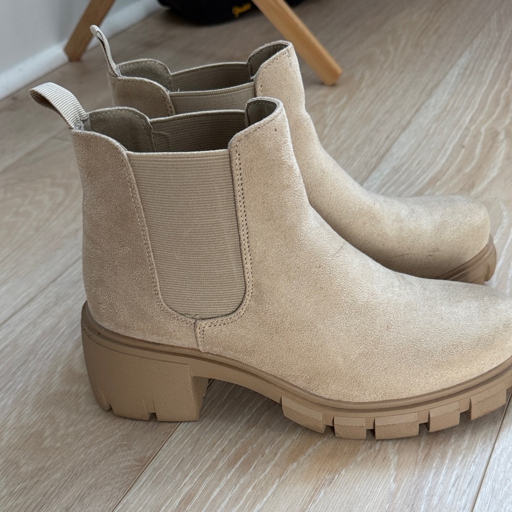 Soda Light Tan Ankle Booties